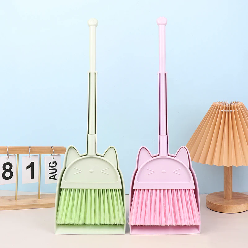 1 Set Cartoon Flexible Bristle - Kids Outdoor Broom ulasan dan harga