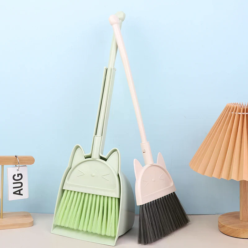 1 Set Cartoon Flexible Bristle - Kids Outdoor Broom ulasan dan harga